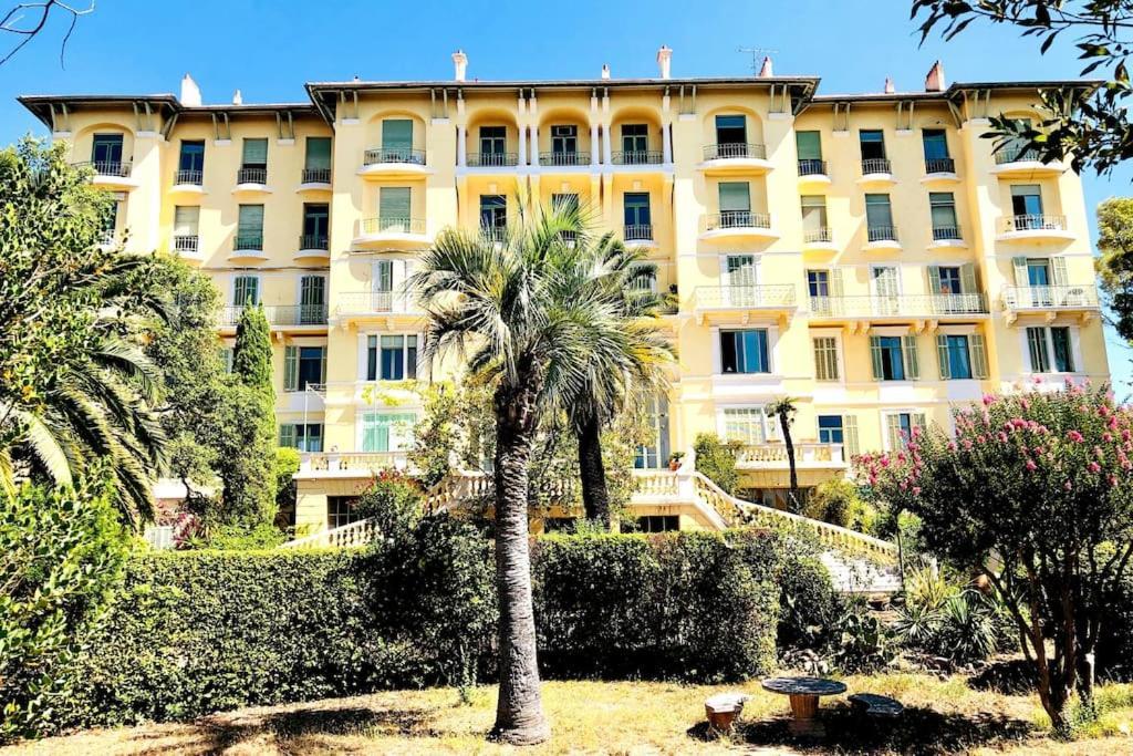 Apartment Luxury, Luminous Sea & Mountain Views Frejus